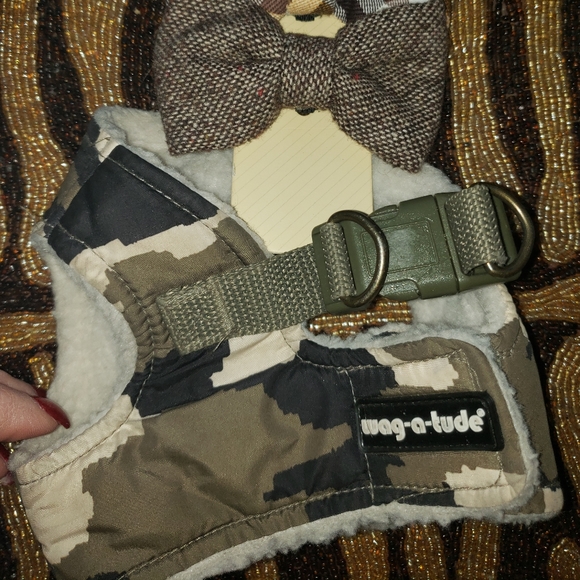 Xs, pet harness, free gift-bow ties!! - Picture 2 of 3
